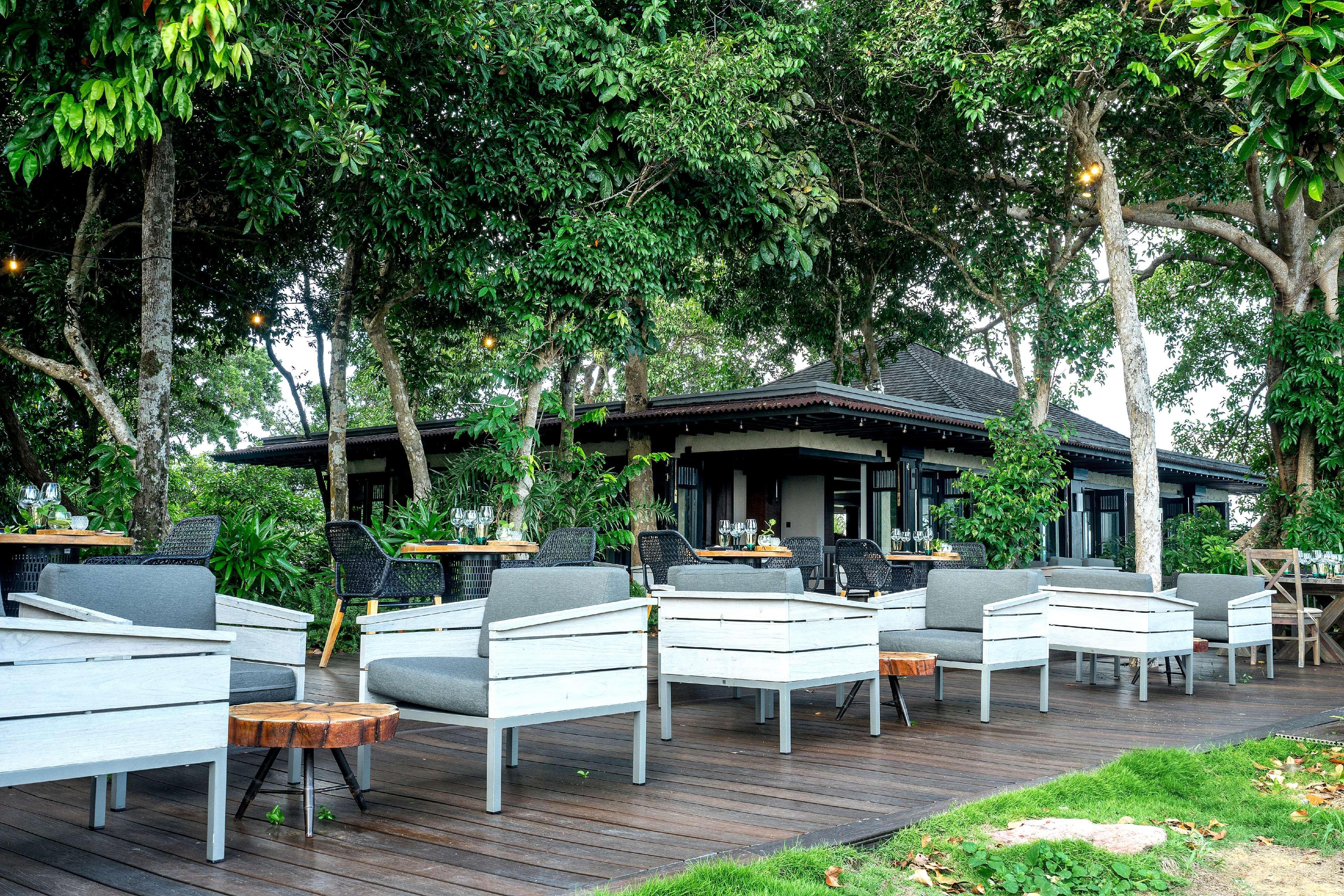 นาม งี โครัล เพนินซูลา ฟู้โกว๊ก Hotel ภายนอก รูปภาพ
